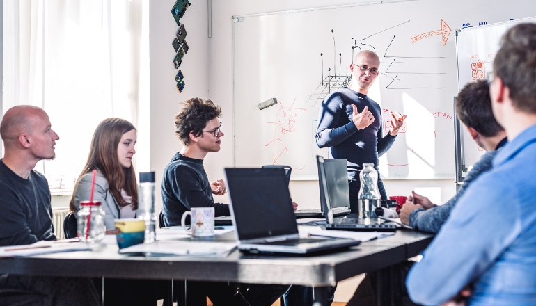 How Does the Australian Government Support Startup Businesses