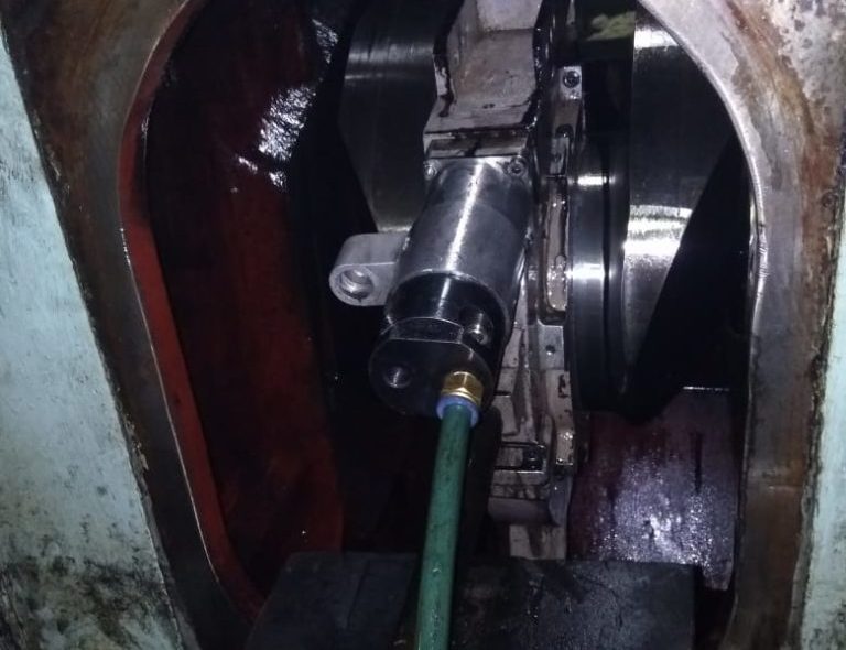 crankshaft grinding machine